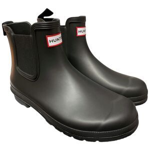 HUNTER Women's Original Waterproof Chelsea Rubber Pull-On Boot - Black